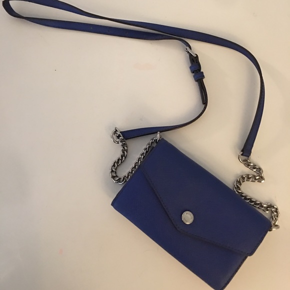 Michael Kors Handbags - Michael Kors wallet crossbody